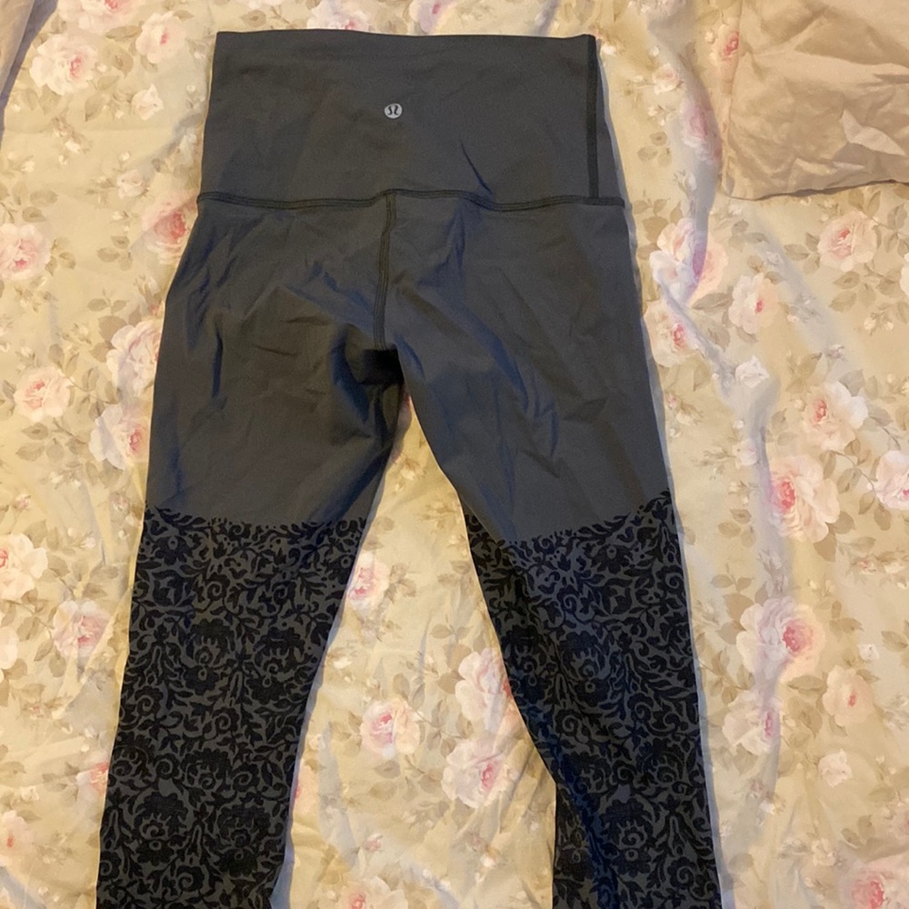 Lululemon WUNDER UNDER PANT HI RISE NULUX OOH-LA-LACE DARK CARBON BLACK SIZE 6 - Picture 2 of 4